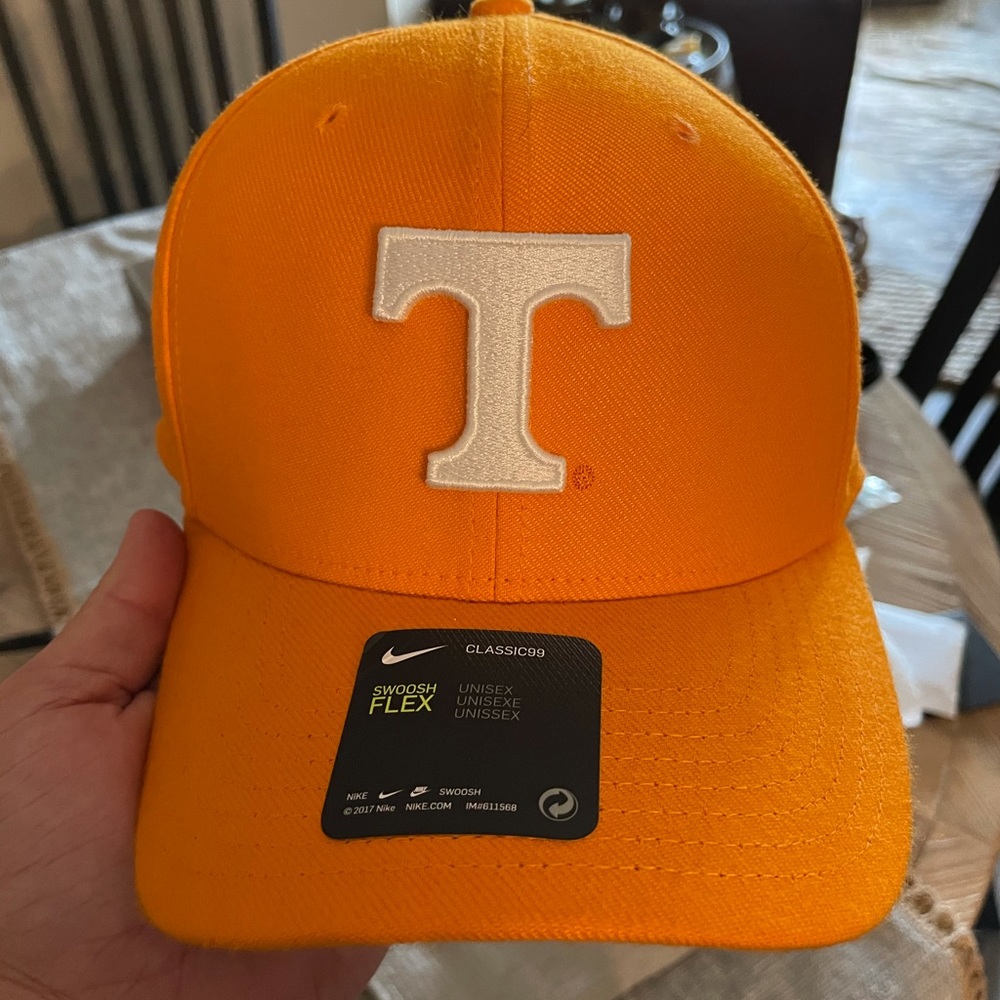 Nike University of Tennessee Flex Fit hat